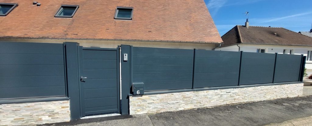 Perrot Paysage Paysagiste Laval Cloture 2